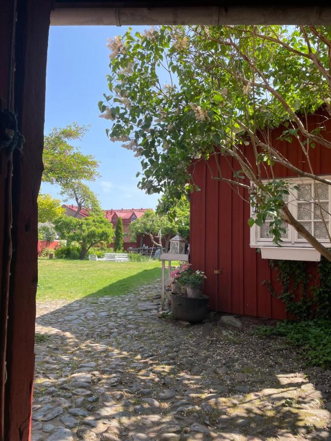 Charmigt Boende Med Perfekt Laege I Gamla Stan Falkenberg Exterior photo