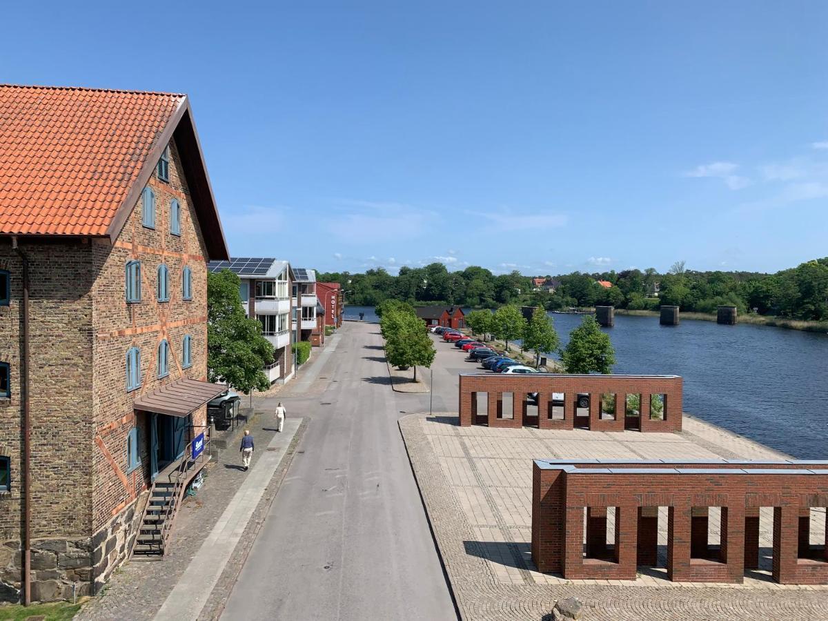 Charmigt Boende Med Perfekt Laege I Gamla Stan Falkenberg Exterior photo